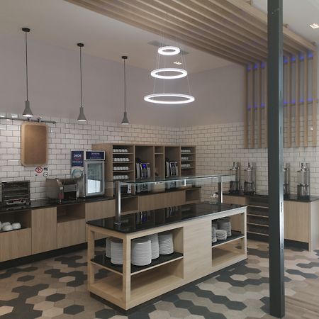 Holiday Inn Express Madrid Leganes By Ihg Kültér fotó