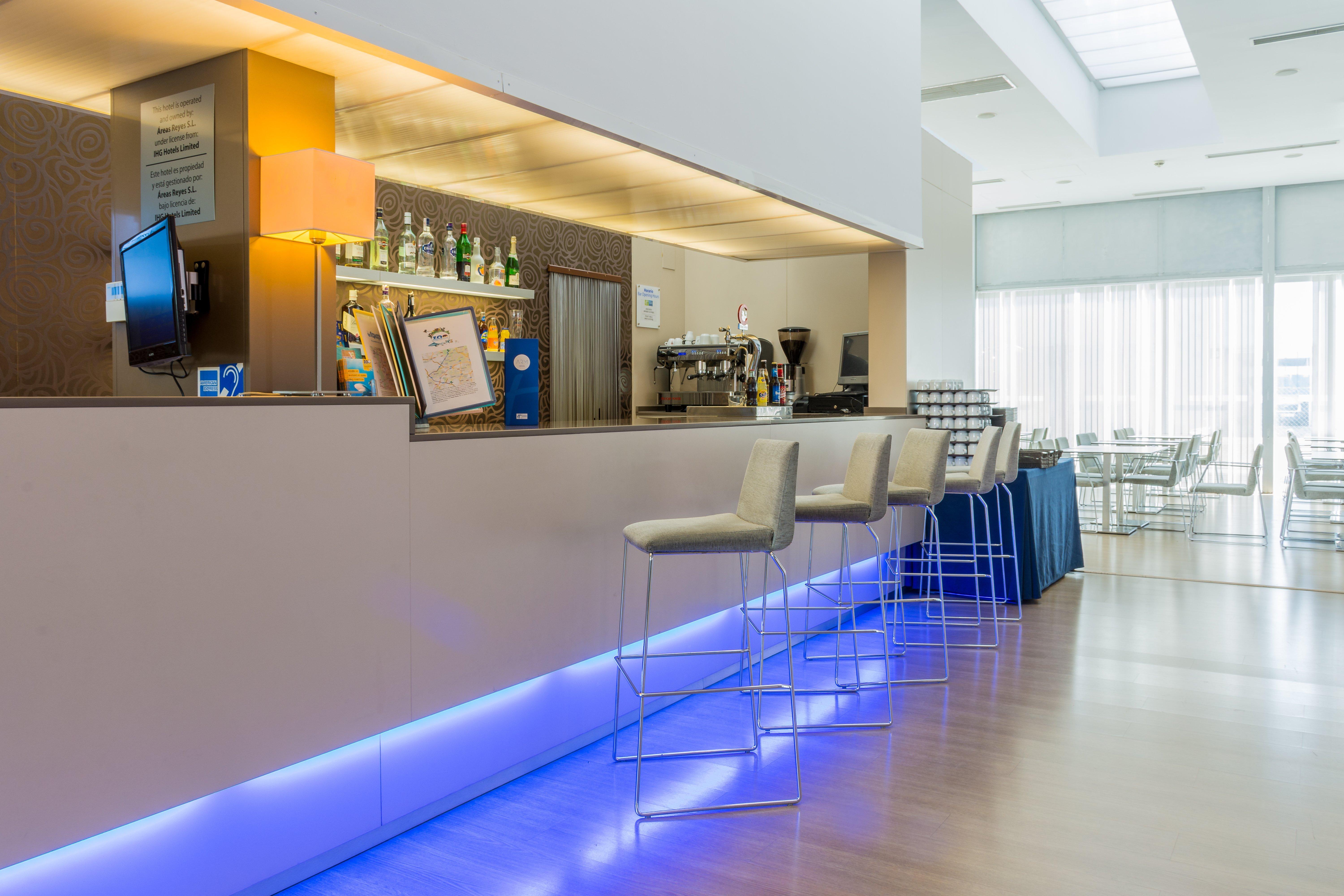 Holiday Inn Express Madrid Leganes By Ihg Kültér fotó
