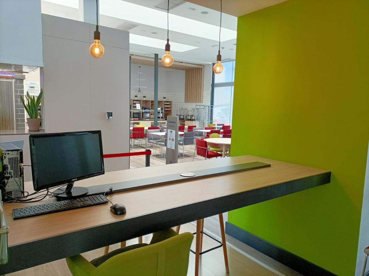 Holiday Inn Express Madrid Leganes By Ihg Kültér fotó
