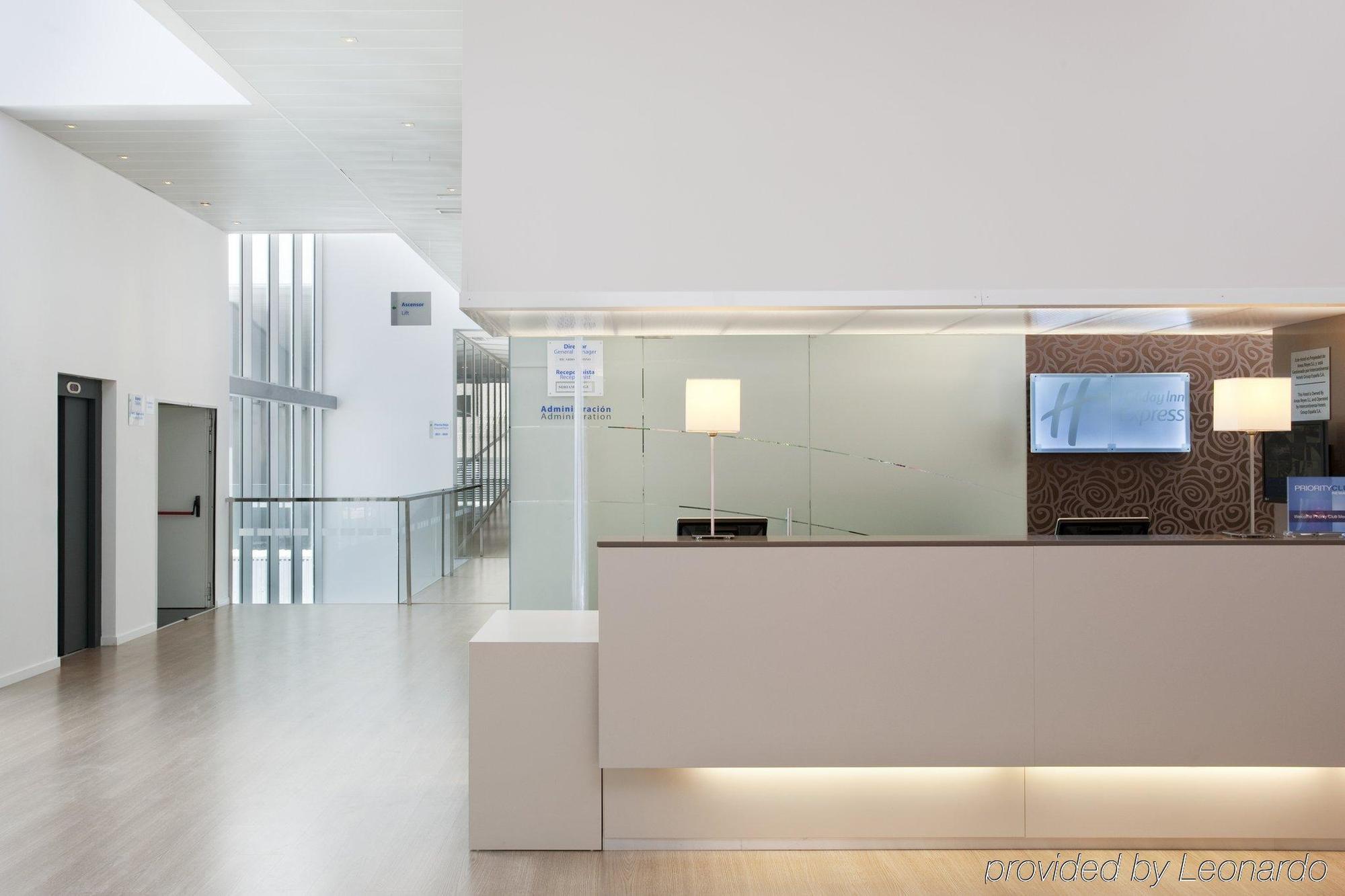 Holiday Inn Express Madrid Leganes By Ihg Beltér fotó