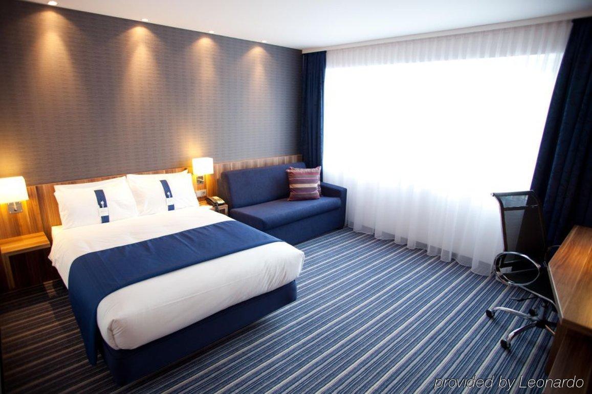 Holiday Inn Express Madrid Leganes By Ihg Kültér fotó